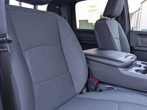 Used 2024 RAM 2500 Tradesman w/ Chrome Appearance Group image 29