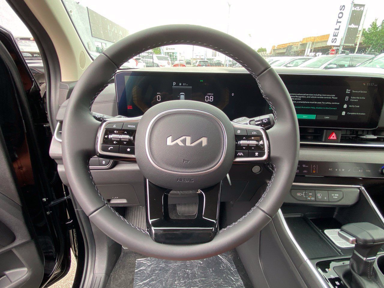 New 2026 Kia Carnival EX FWD image 17