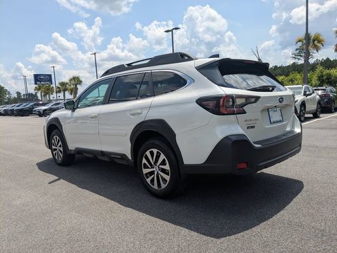 Certified 2025 Subaru Outback Premium AWD/4WD image 6