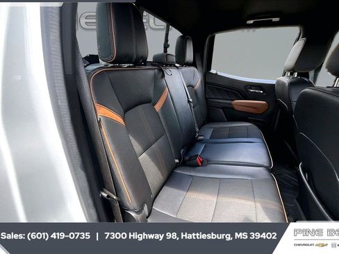 Used 2023 GMC Canyon AT4 w/ Technology Package AWD/4WD image 20