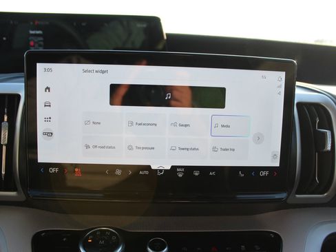 New 2025 Ford Expedition Active AWD/4WD image 35