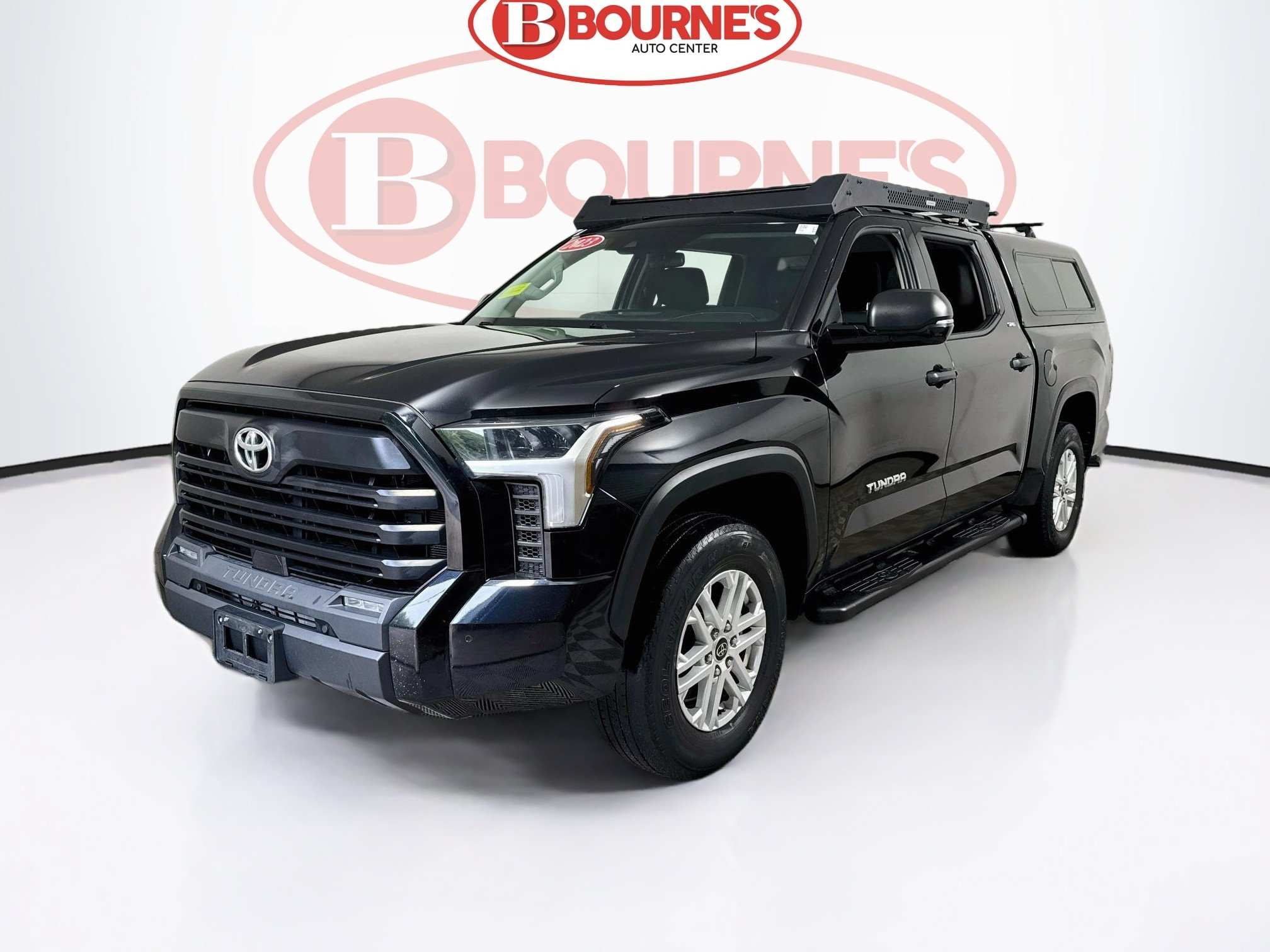 Used 2023 Toyota Tundra SR5 w/ SR5 Convenience Package AWD/4WD image 4