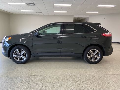 Used 2024 Ford Edge SEL w/ Convenience Package image 14