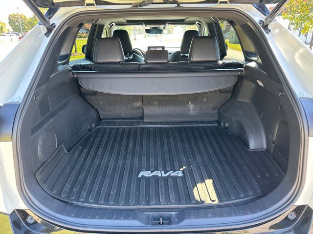 Used 2021 Toyota RAV4 XSE AWD/4WD image 19