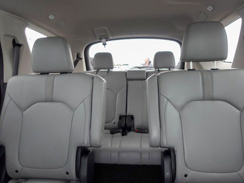 Used 2024 Honda Pilot EX-L image 16