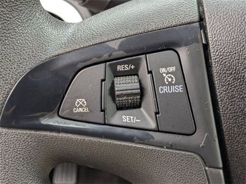 Used 2015 GMC Terrain SLE image 18