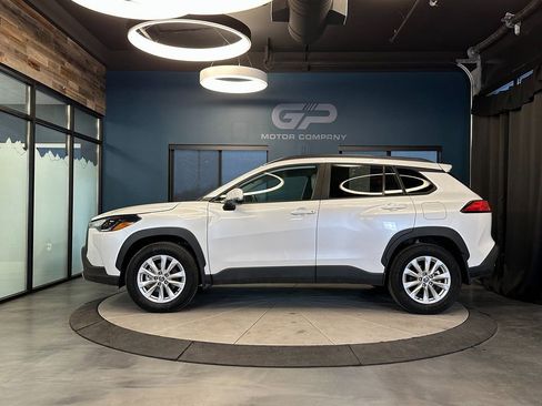 Used 2022 Toyota Corolla Cross LE w/ Black Badges Package (TMS) image 6