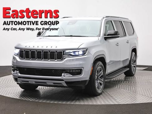 Used 2024 Jeep Wagoneer L Series II RWD image 1