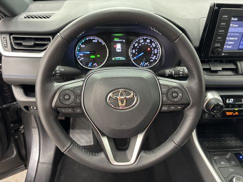Used 2022 Toyota RAV4 SE w/ Convenience Package AWD/4WD image 22