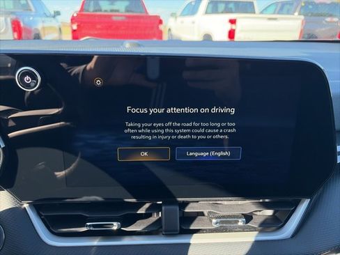 New 2026 Chevrolet Equinox LT w/ Convenience Package II image 22