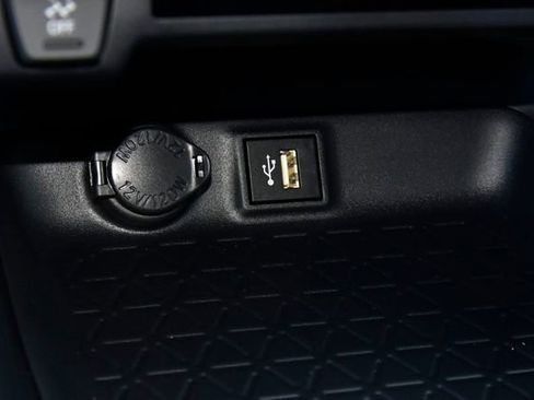 New 2025 Toyota RAV4 XLE image 18