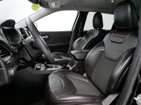 Certified 2022 Jeep Cherokee Trailhawk w/ Comfort/Convenience Group image 3