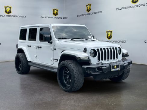Used 2021 Jeep Wrangler Unlimited Sahara image 3