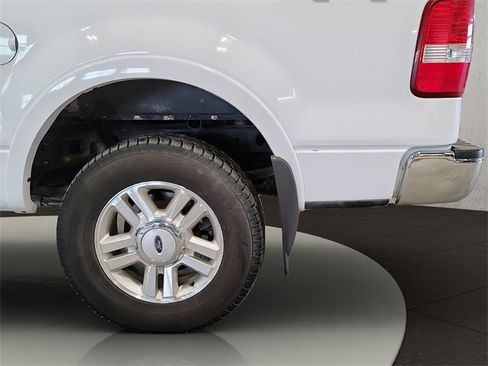 Used 2004 Ford F150 Lariat image 17
