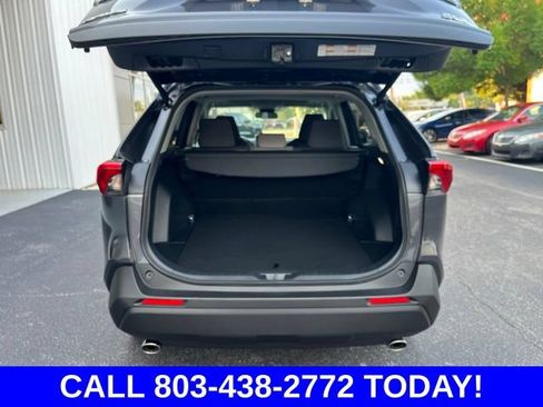 Used 2025 Toyota RAV4 XLE AWD/4WD image 33
