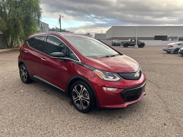 Used 2017 Chevrolet Bolt Premier w/ Driver Confidence II Package FWD image 3