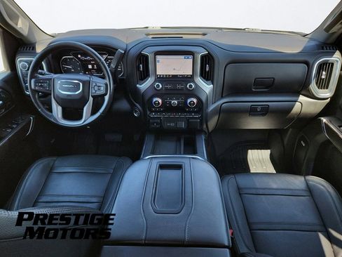 Used 2022 GMC Sierra 3500 Denali w/ Denali Ultimate Package AWD/4WD image 21