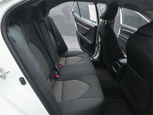 Used 2023 Toyota Camry LE image 14