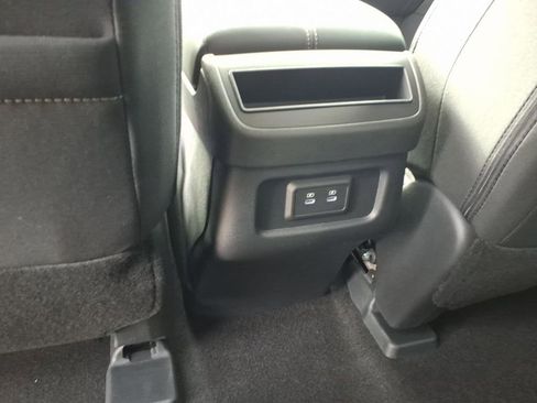 New 2026 Nissan Pathfinder SV image 28