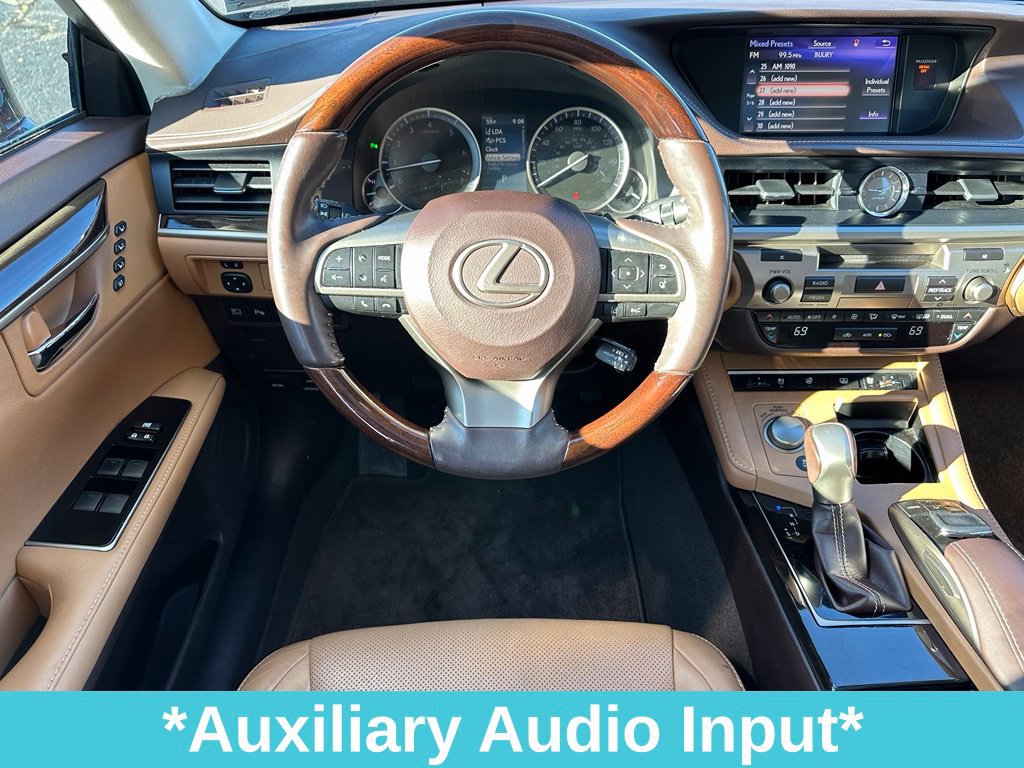Used 2018 Lexus ES 350 w/ Luxury Package w/Wood Trim FWD image 28