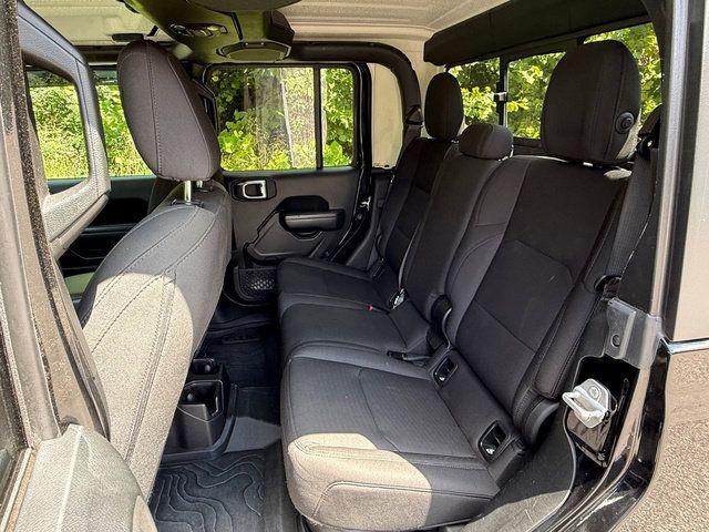 Used 2021 Jeep Gladiator Sport AWD/4WD image 15