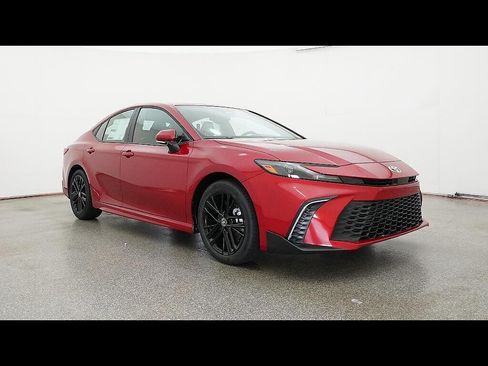 Used 2026 Toyota Camry SE FWD image 17