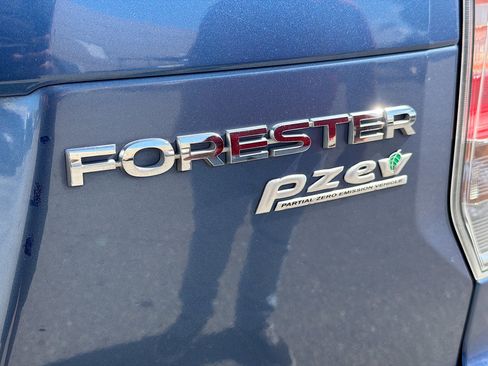 Used 2017 Subaru Forester 2.5i Limited image 11