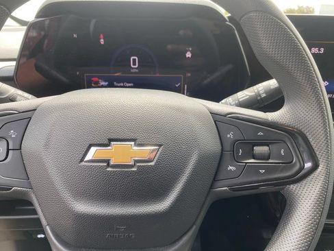 Used 2025 Chevrolet TrailBlazer LT FWD image 24