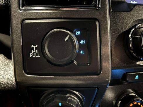 Used 2018 Ford F150 XLT w/ Equipment Group 302A Luxury image 38