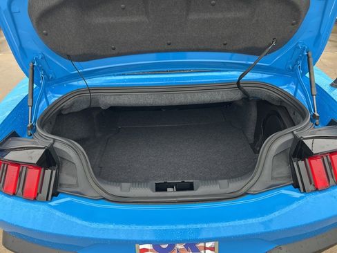 Used 2024 Ford Mustang Premium image 7