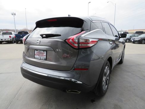 Used 2017 Nissan Murano SL image 7