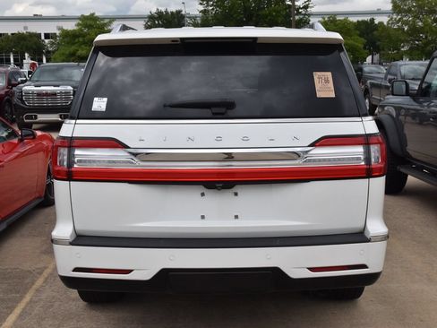 Used 2020 Lincoln Navigator Reserve w/ Equipment Group 208A Reserve RWD image 8