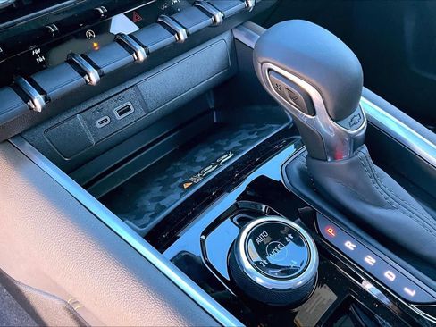 New 2026 Chevrolet Colorado ZR2 w/ Technology Package image 17