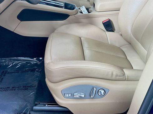 Certified 2023 Porsche Macan image 22