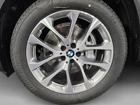 Used 2026 BMW X5 sDrive40i w/ Parking Assistance Package image 16