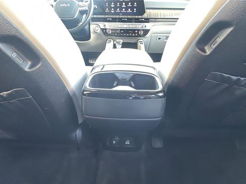 Used 2025 Kia Telluride SX Prestige AWD/4WD image 28