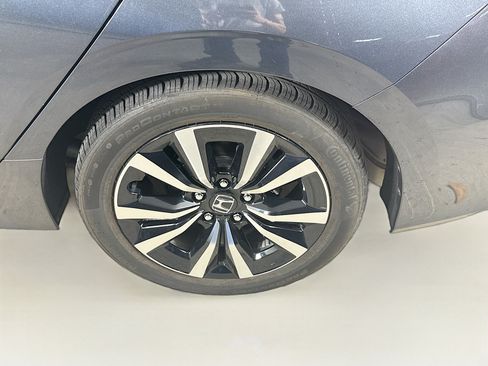 Certified 2023 Honda Civic EX-L image 37