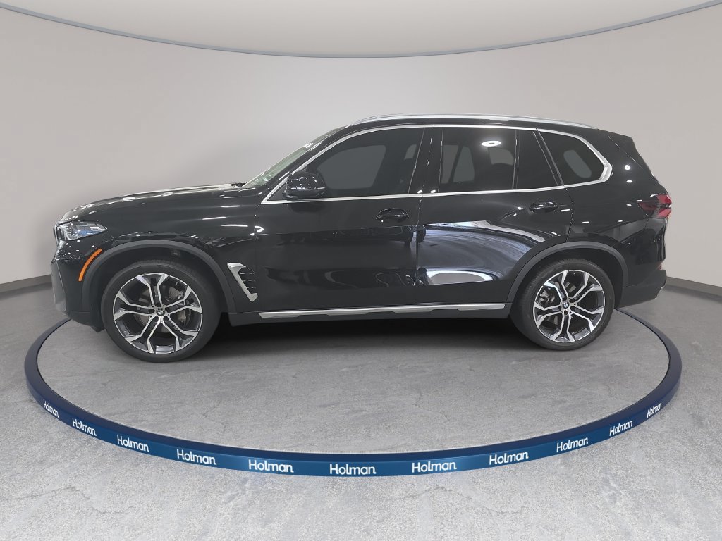 Certified 2025 BMW X5 xDrive40i w/ Parking Assistance Package AWD/4WD image 8