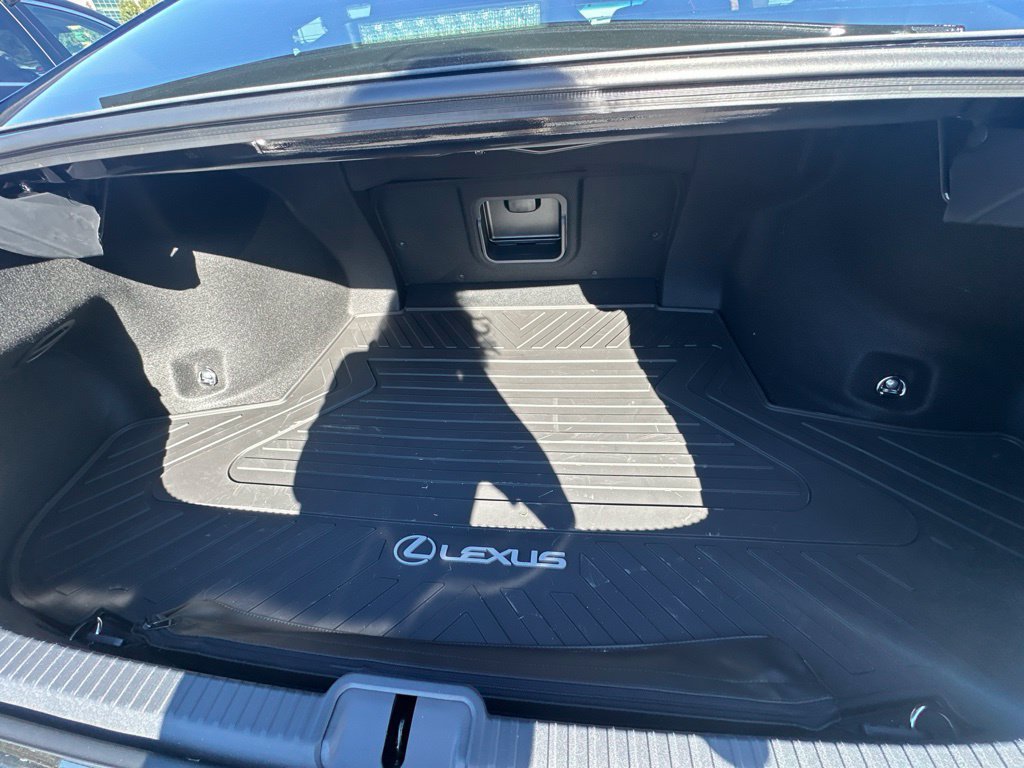 Certified 2025 Lexus ES 350 Ultra Luxury FWD image 29