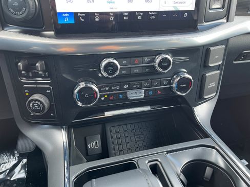 New 2025 Ford F150 Lariat w/ Equipment Group 502A High image 21