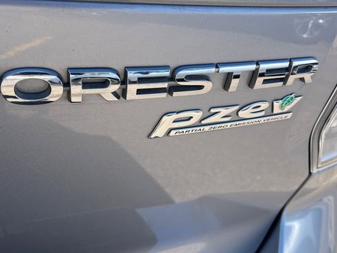Used 2017 Subaru Forester 2.5i Premium w/ All-Weather Package AWD/4WD image 23