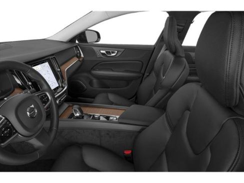 Used 2024 Volvo S60 B5 Core FWD image 9