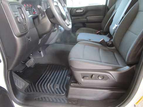 New 2026 Chevrolet Silverado 1500 Custom RWD image 28