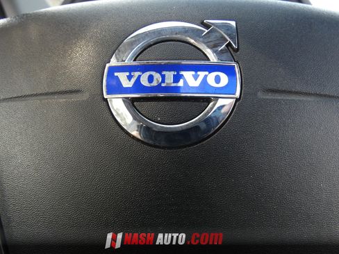 Used 2017 Volvo XC60 T5 Dynamic w/ Preferred Option Package FWD image 57
