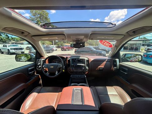 Used 2017 Chevrolet Silverado 1500 High Country AWD/4WD image 22