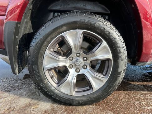 Used 2019 RAM 1500 Laramie image 38