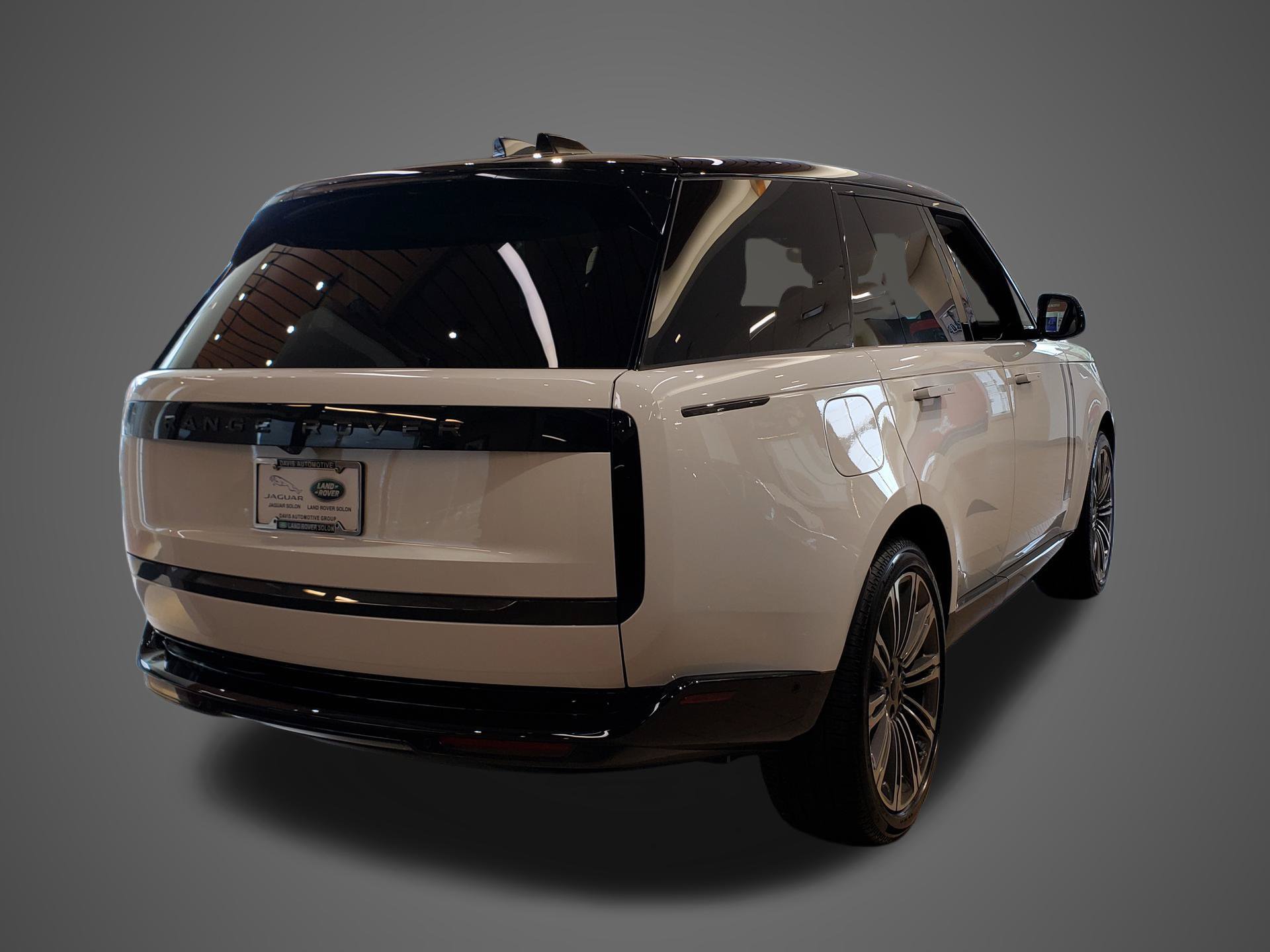 New 2026 Land Rover Range Rover SE AWD/4WD image 5