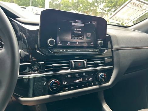 Certified 2025 Nissan Pathfinder Rock Creek AWD/4WD image 31