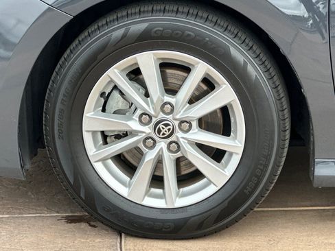 Certified 2025 Toyota Camry LE image 32