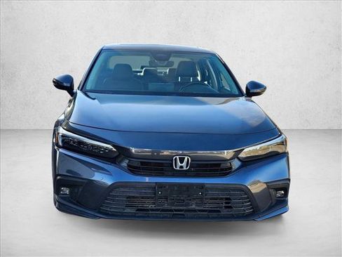 Used 2023 Honda Civic Touring image 2